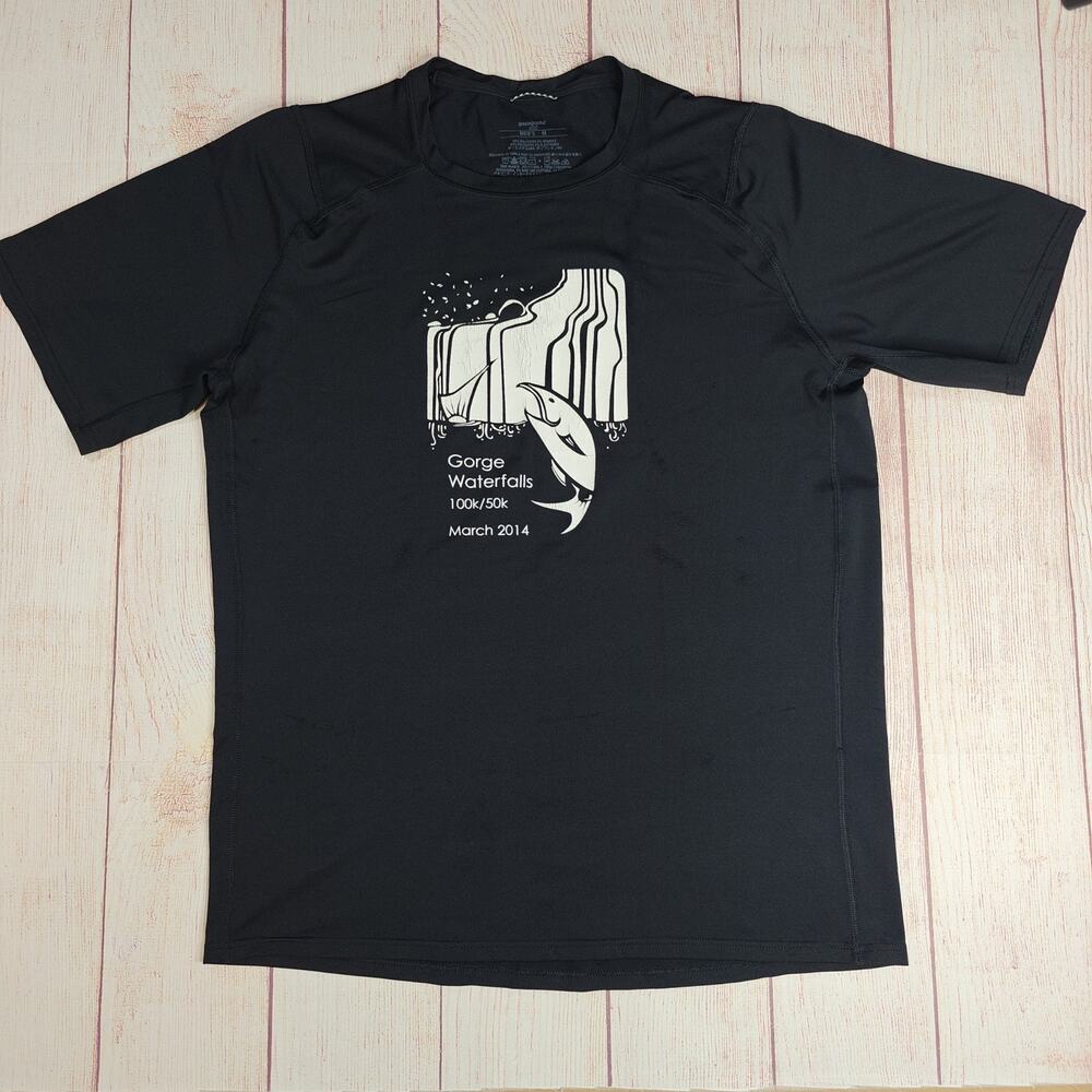 M's Patagonia Capilene performance graphic tee sz M
